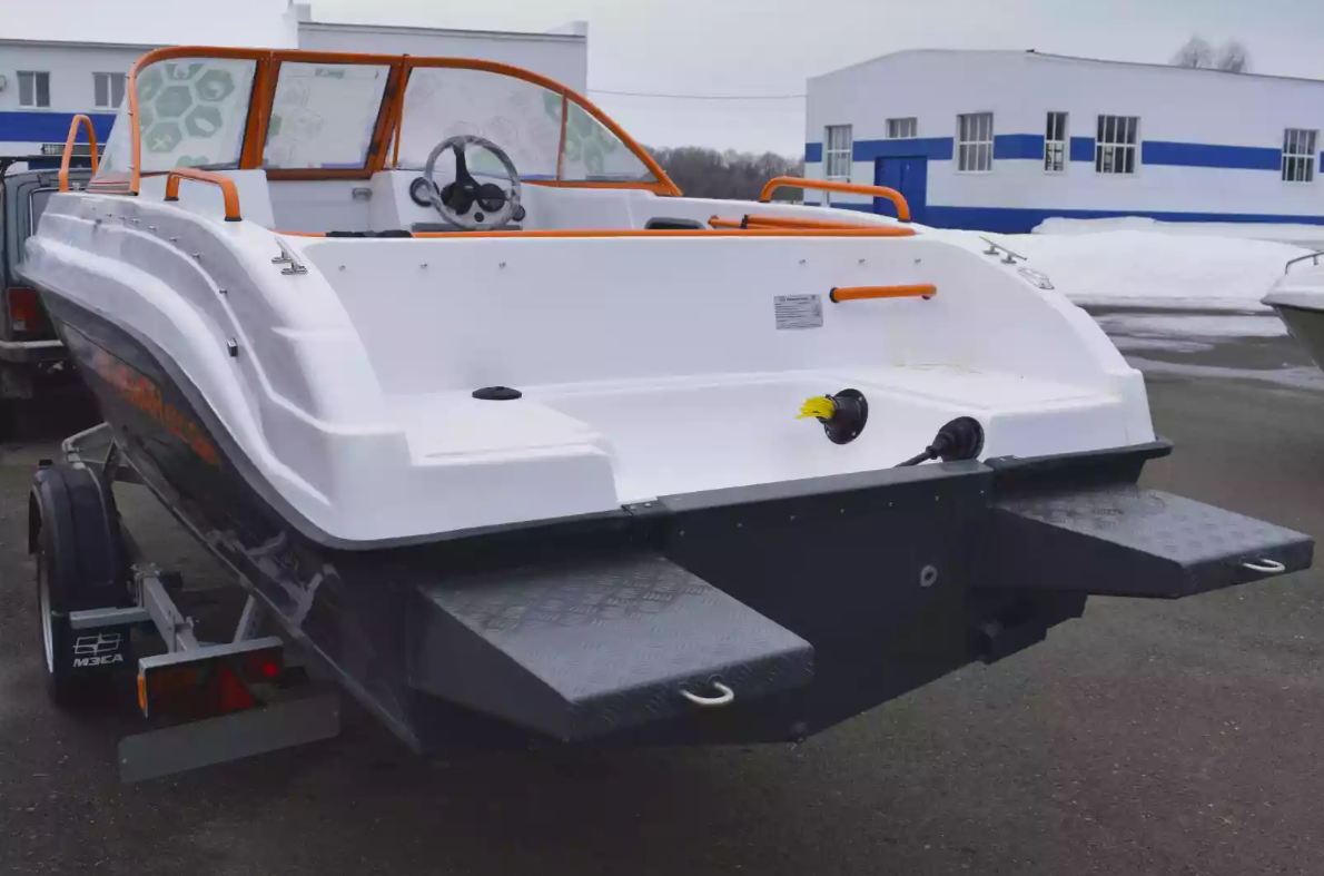 Комбинированный катер Neman-500 Open в Оренбурге