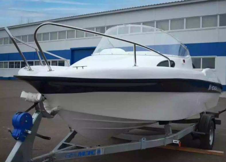 Стеклопластиковый катер Neman-530 с каютой в Оренбурге