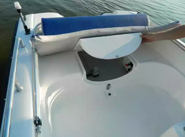 Стеклопластиковый катер Wyatboat-430 M (тримаран) в Оренбурге