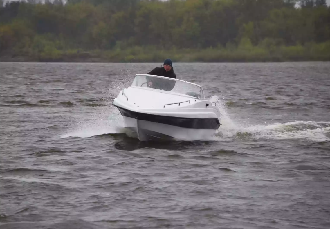 Стеклопластиковый катер Neman-500 Р в Оренбурге