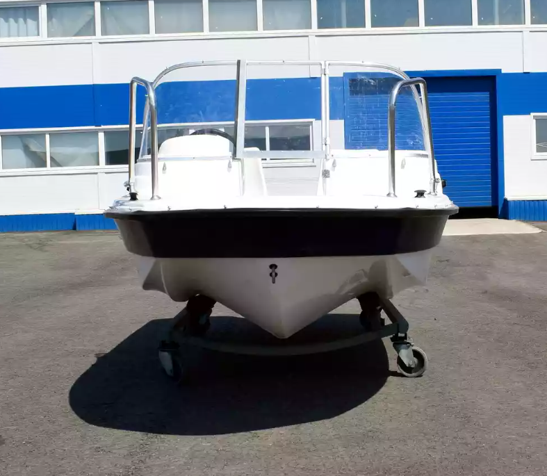 Стеклопластиковый катер Wyatboat-430 DC (тримаран) в Оренбурге