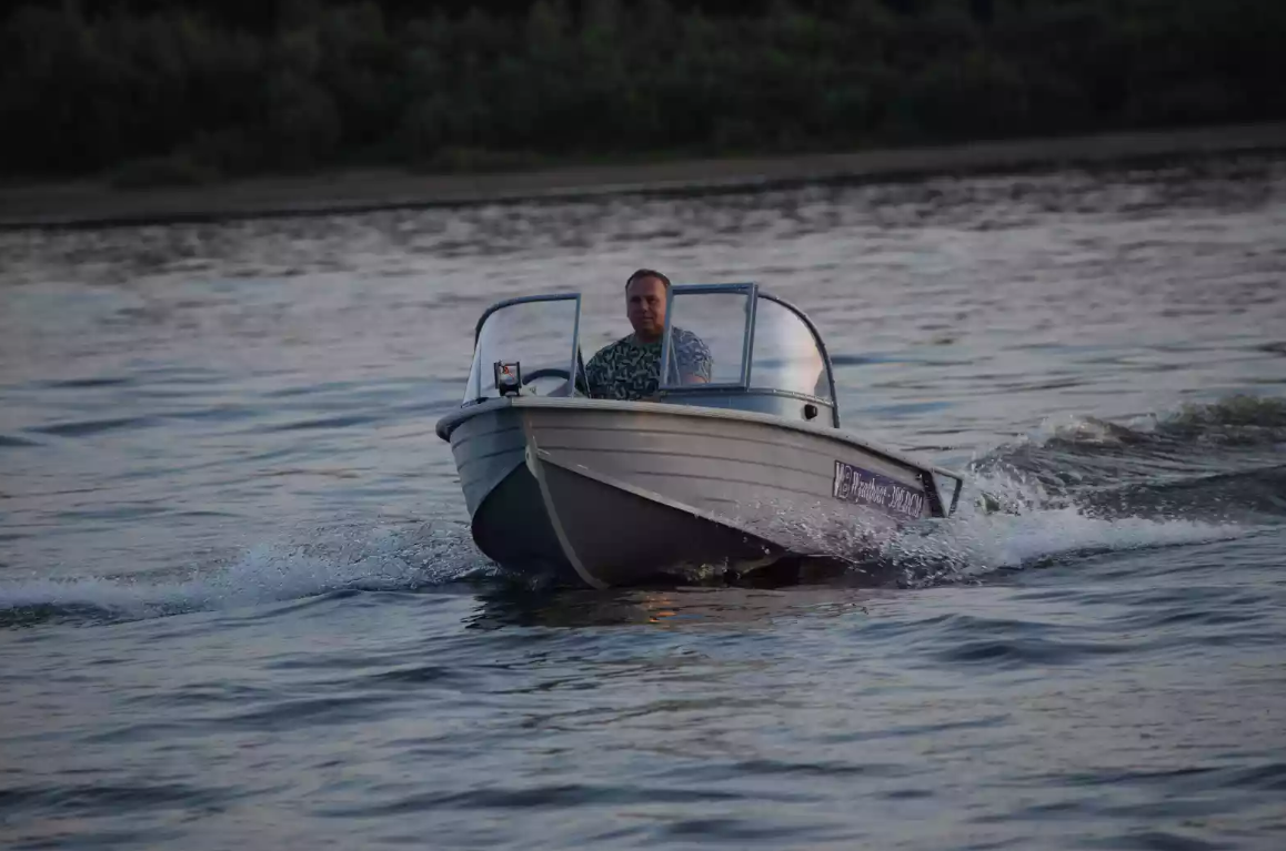 Алюминиевый катер Wyatboat-390 DCM в Оренбурге