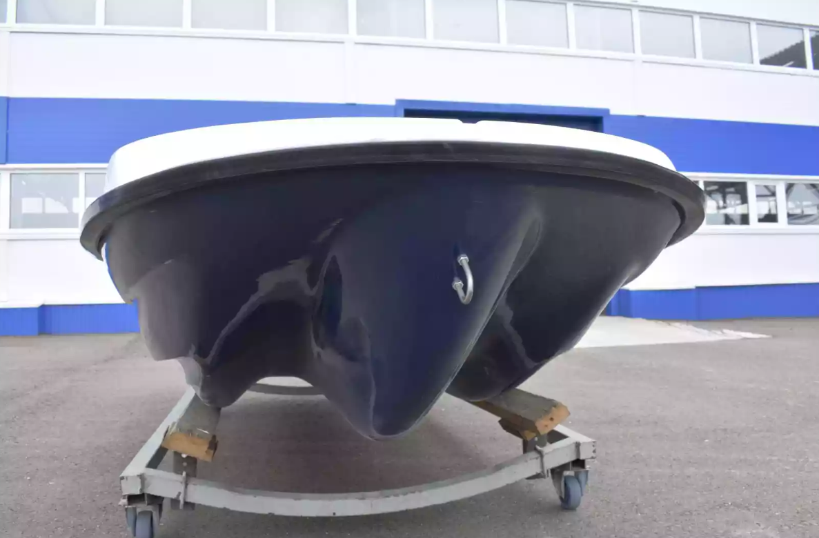 Стеклопластиковая лодка Пингвин New (тримаран) в Оренбурге