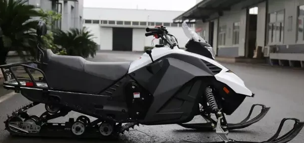 Снегоход ULAR 220 в Оренбурге