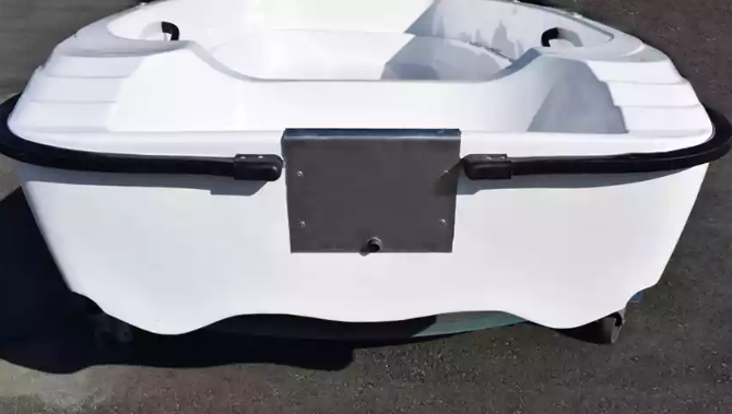 Стеклопластиковая лодка Пингвин (тримаран) в Оренбурге