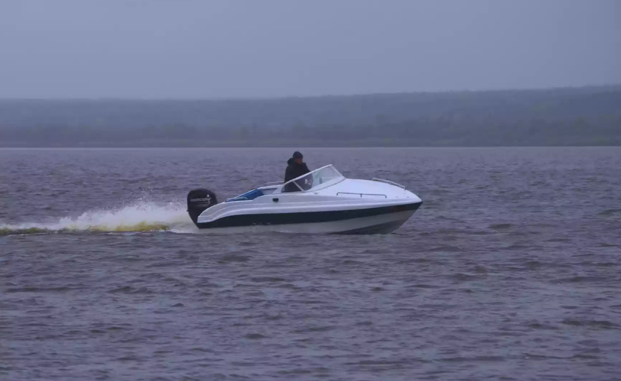 Стеклопластиковый катер Neman-500 Р в Оренбурге