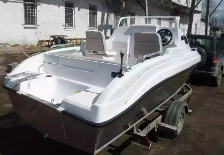 Комбинированный катер Neman-500 с каютой в Оренбурге