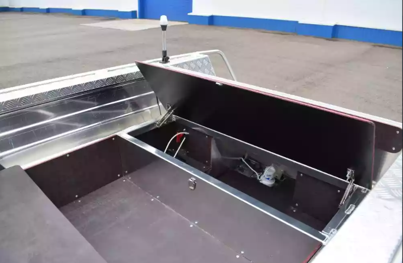 Алюминиевый катер Wyatboat-390 DCM Увеличенный борт в Оренбурге