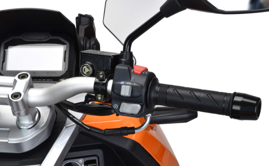 Скутер MOTOLAND (МОТОЛЕНД) T-MAX 150 в Оренбурге