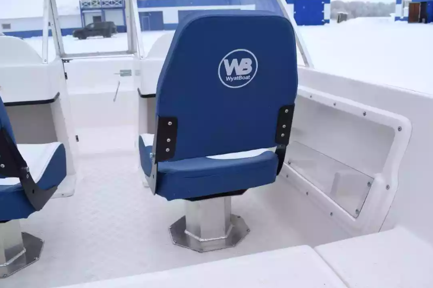 Стеклопластиковый катер Wyatboat-430DCМ (килевая) в Оренбурге