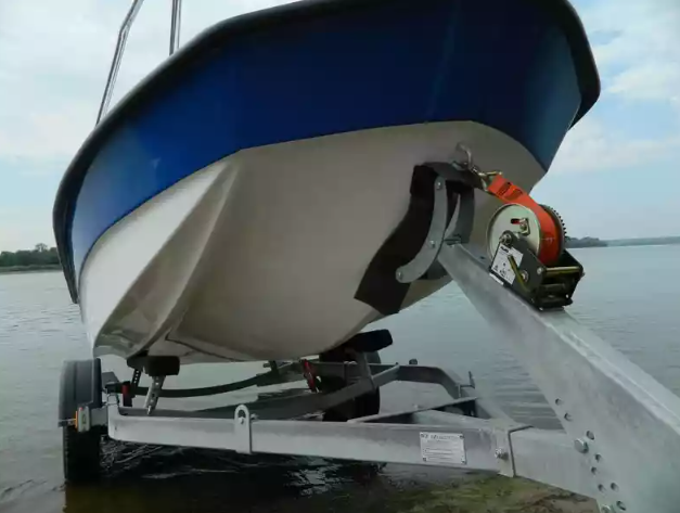 Стеклопластиковый катер Wyatboat-430 DCM (тримаран) в Оренбурге