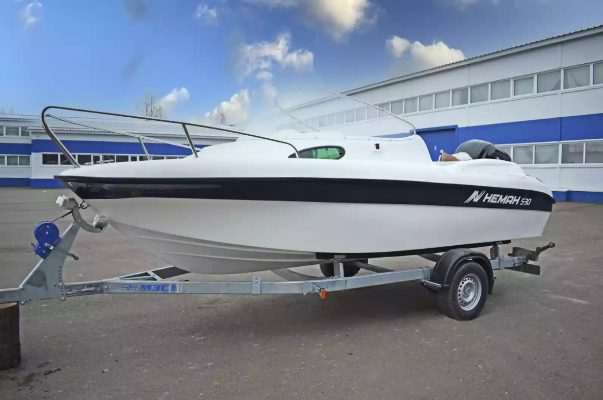 Стеклопластиковый катер Neman-530 с каютой в Оренбурге