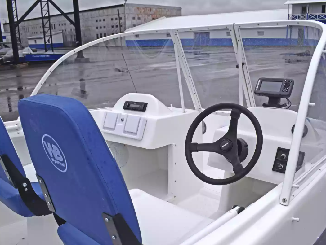 Стеклопластиковый катер Wyatboat-430DCМ (килевая) в Оренбурге