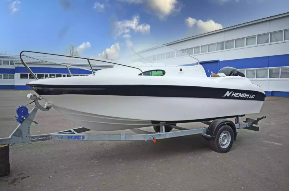 Стеклопластиковый катер Neman-530 с каютой в Оренбурге