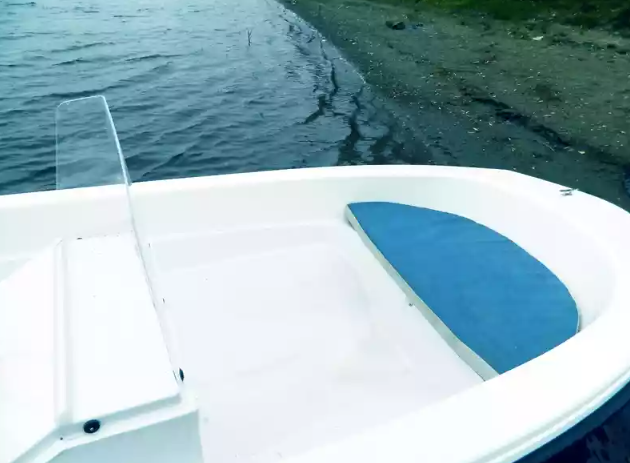 Стеклопластиковый катер Тримаран Wyatboat 430 C в Оренбурге