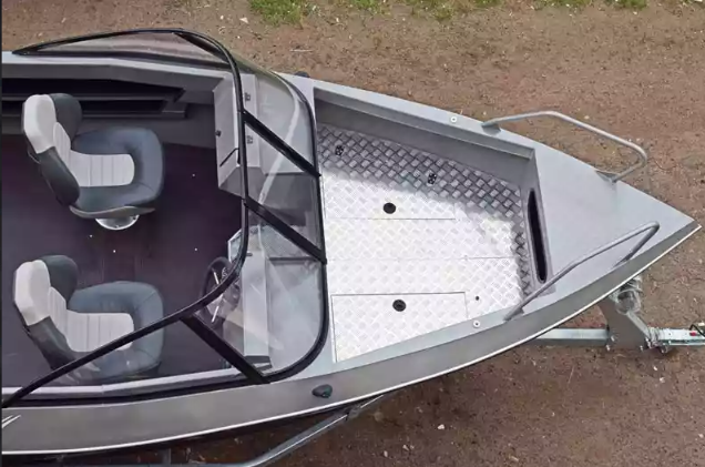 Алюминиевый катер Неман 550 DC в Оренбурге