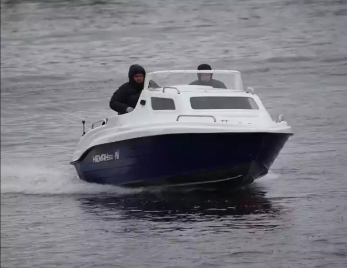 Комбинированный катер Neman-500 с каютой в Оренбурге