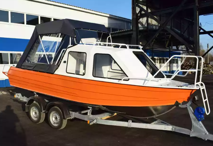 Алюминиевый катер Неман-500 (каютный) в Оренбурге