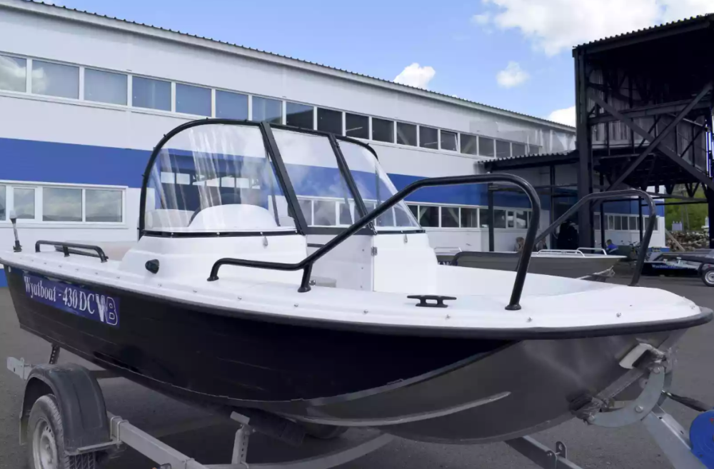 Комбинированный катер Wyatboat-430 DC в Оренбурге
