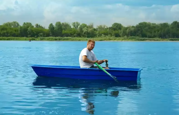 Стеклопластиковая лодка Малютка в Оренбурге