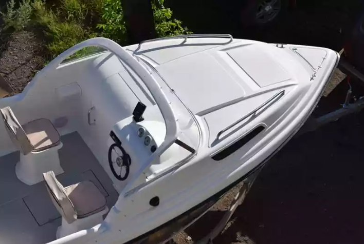 Комбинированный катер Neman-550 с каютой в Оренбурге