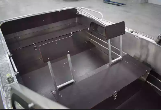 Алюминиевый катер Wyatboat-460 DCM Pro в Оренбурге