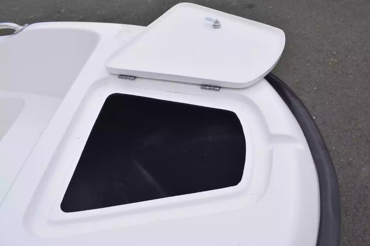 Стеклопластиковая лодка Пингвин New (тримаран) в Оренбурге