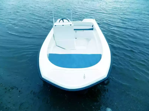Стеклопластиковый катер Тримаран Wyatboat 430 C в Оренбурге
