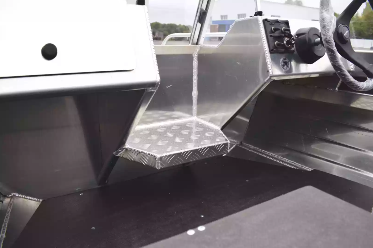 Алюминиевый катер Neman-400 PRO в Оренбурге