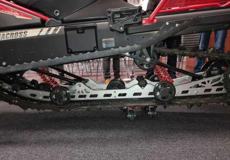 Снегоход AODES Siberiacross 1000 SWT 600mm LCD 6.8 в Оренбурге