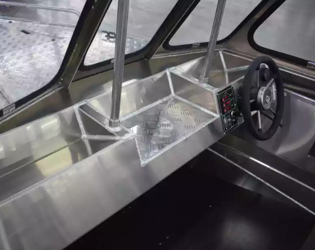 Алюминиевый катер Wyatboat-460 DCM Pro в Оренбурге