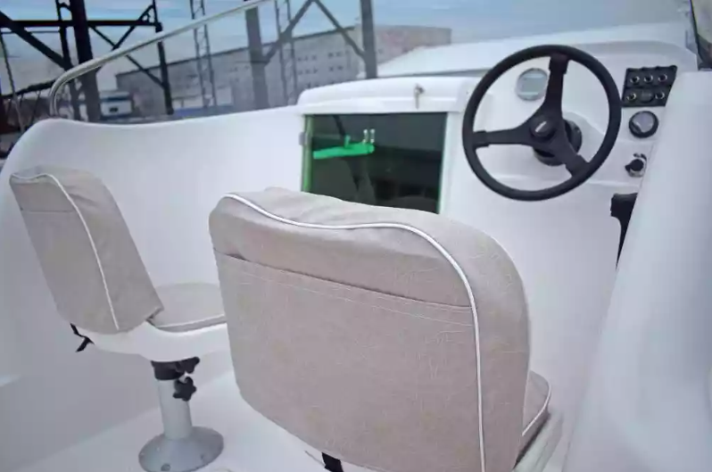 Стеклопластиковый катер Neman-530 с каютой в Оренбурге