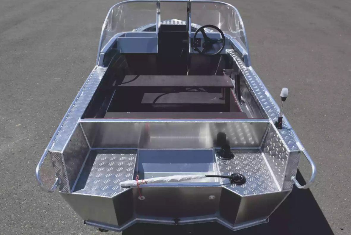 Алюминиевый катер Wyatboat-390 DCM в Оренбурге