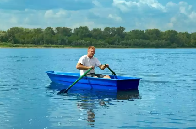 Стеклопластиковая лодка Малютка в Оренбурге