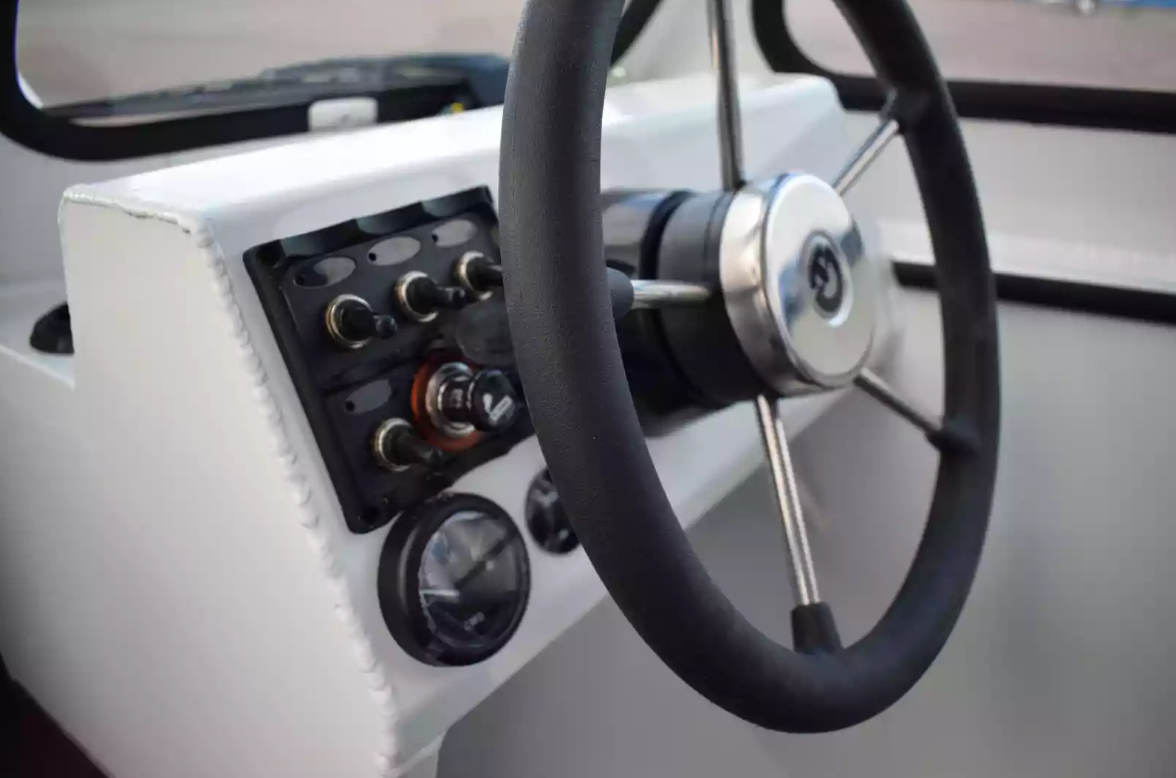 Алюминиевый катер Неман-500 (закрытая рубка) в Оренбурге