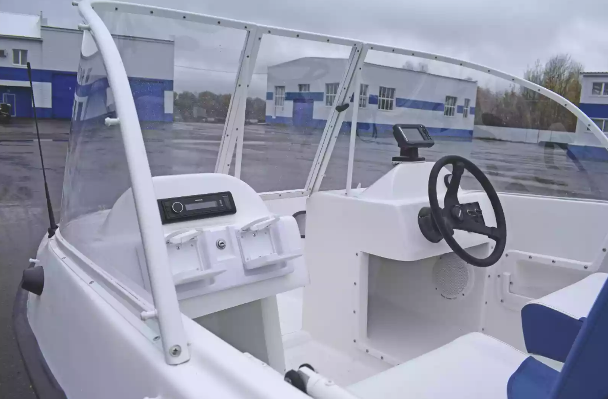 Стеклопластиковый катер Wyatboat-430DCМ (килевая) в Оренбурге