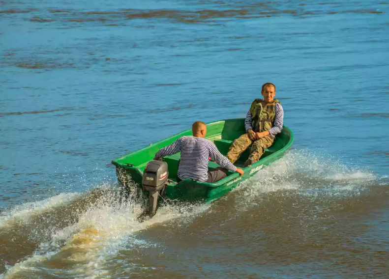 Стеклопластиковая лодка Neman-340 (тримаран) в Оренбурге