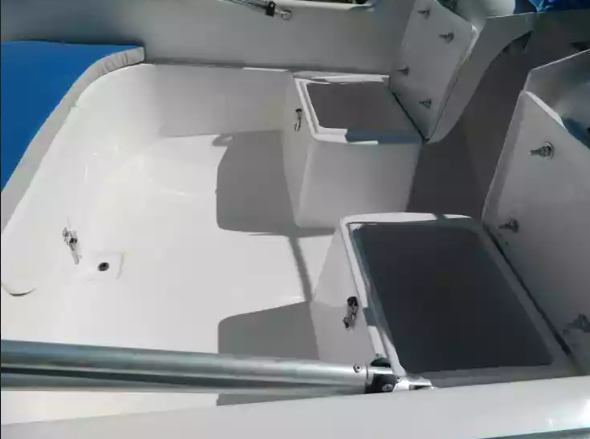 Стеклопластиковый катер Wyatboat-430 M (тримаран) в Оренбурге