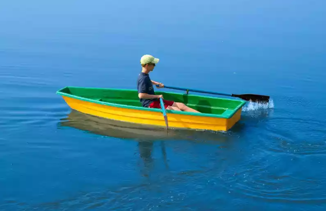 Стеклопластиковая лодка Малютка в Оренбурге