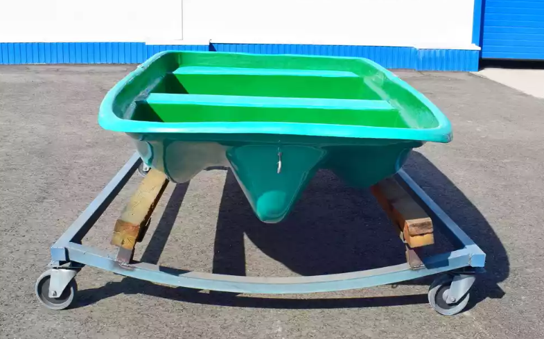 Стеклопластиковая лодка Старт (тримаран) в Оренбурге