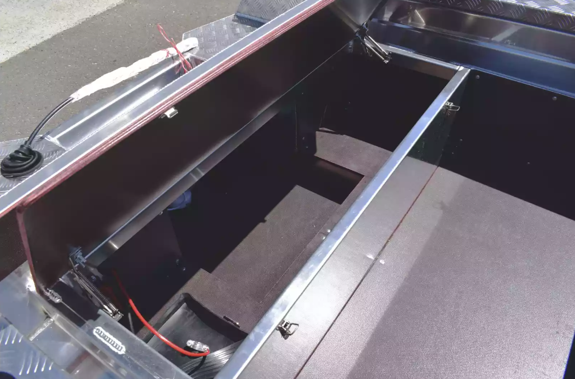 Алюминиевая лодка Wyatboat-390 DCM в Оренбурге