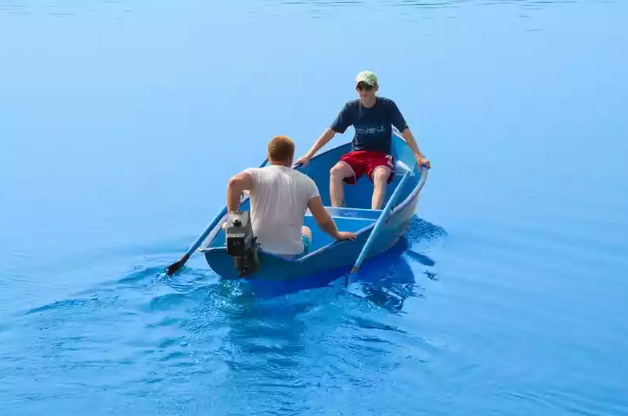 Стеклопластиковая лодка Омуль в Оренбурге