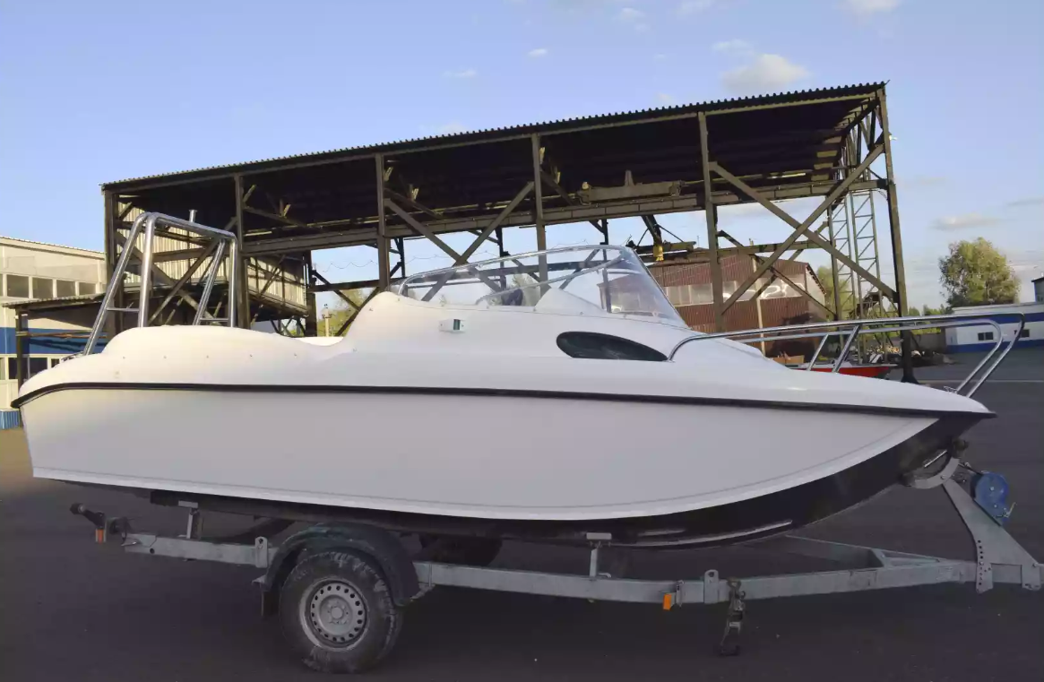 Комбинированный катер Neman-530 с каютой в Оренбурге