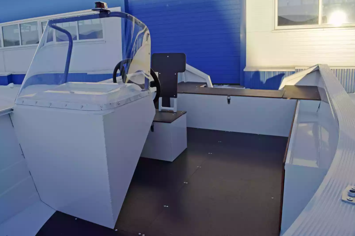 Алюминиевый катер Неман-400 С в Оренбурге