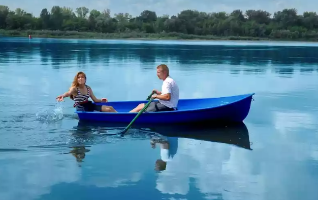 Стеклопластиковая лодка Дельфин в Оренбурге