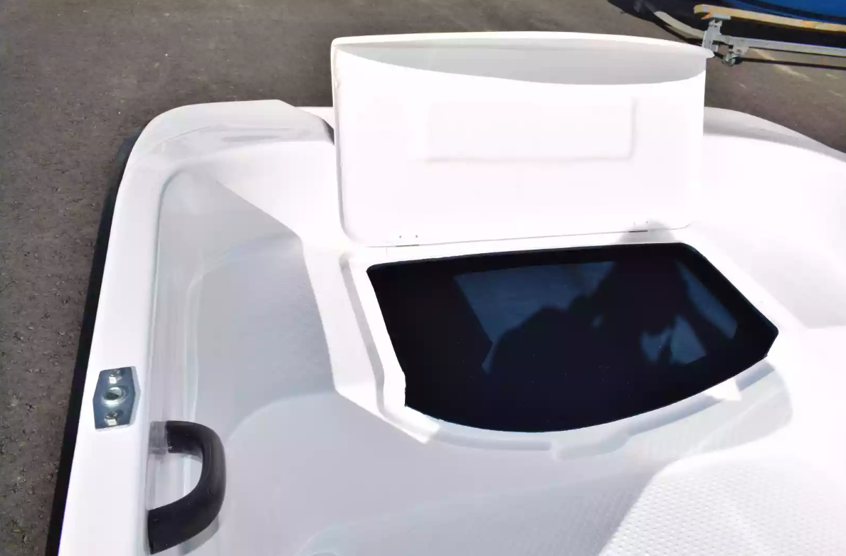 Стеклопластиковая лодка Пингвин (тримаран) в Оренбурге