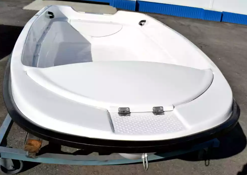 Стеклопластиковая лодка Пингвин (тримаран) в Оренбурге