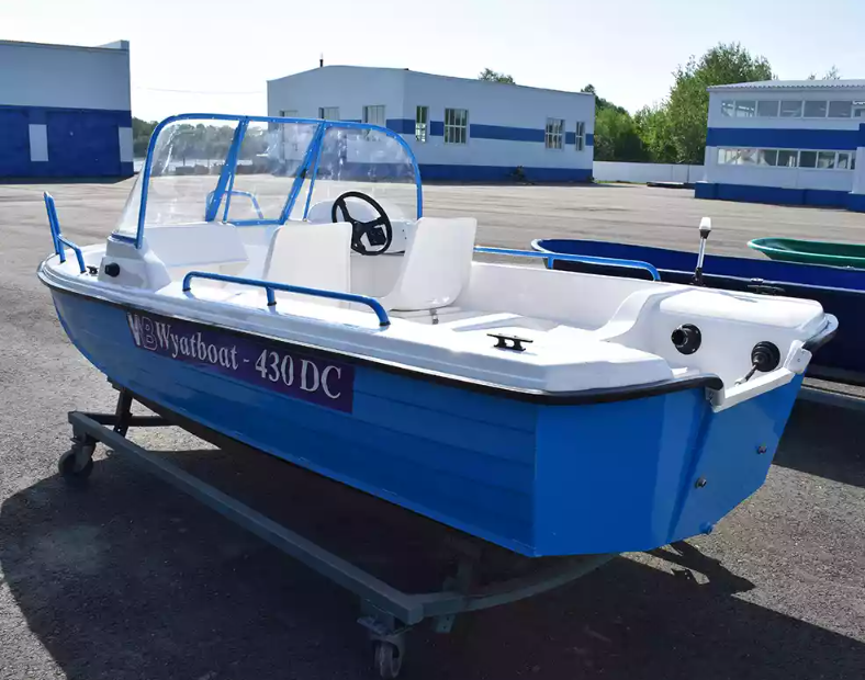 Комбинированный катер Wyatboat-430 DC в Оренбурге
