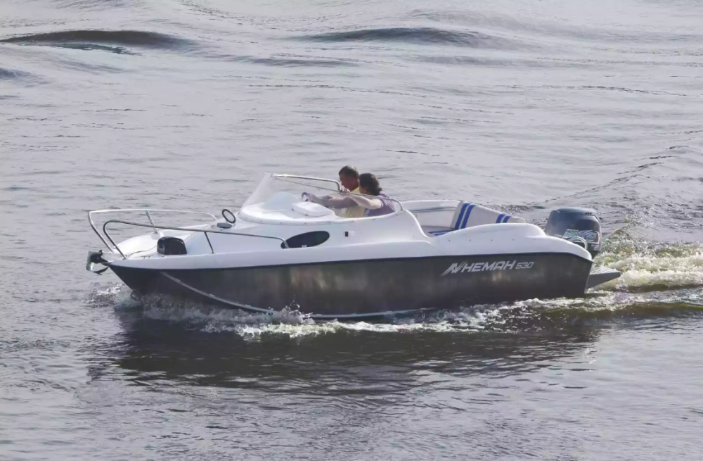 Комбинированный катер Neman-530 с каютой в Оренбурге