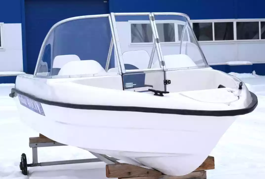 Стеклопластиковый катер Wyatboat-430DCМ (килевая) в Оренбурге
